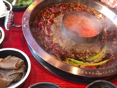 -谭鸭血老火锅(漳州路店)