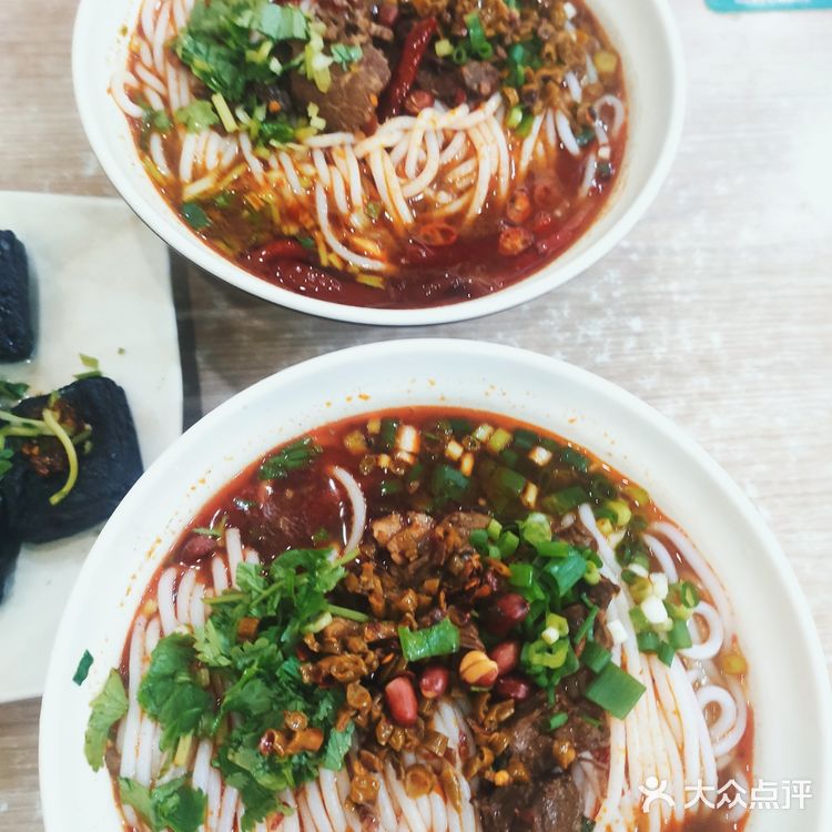 「牛十五牛肉米粉(津桥路店)」一家小店