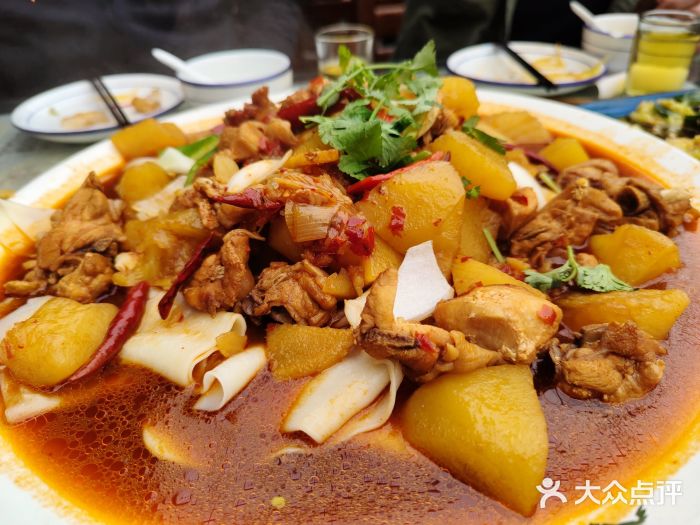 伊隆斋(什刹海店)大盘鸡（大份）图片