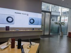 -华为授权体验店(中山公园来福士)