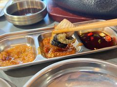 -围炉肉舍•炭烤活鳗•丹东海鲜烤肉(步行街店)