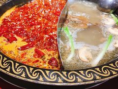 鸳鸯锅底-黄家码头老火锅(解放碑旗舰店)