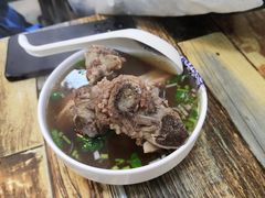 牛骨汤-白杨包子(通达街店)