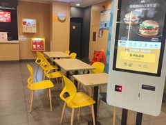 -麦当劳(石坝服务区店)