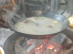 -江湖亮亮蒸虾大排档烤全羊清真(武汉总店)
