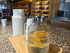 -蔚来中心(北京中关村店)