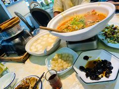 -魏铭鱼头捞饭(晋阳路店)