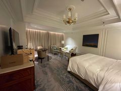 -广州富力丽思卡尔顿酒店