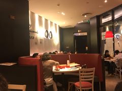 大堂-必胜客(大坪英利店)