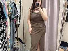 -绮梦微胖大码女装(东方社区三十一街坊店)