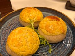 酥皮叉烧包-白天鹅宾馆-宏图府餐厅