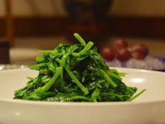 清炒豌豆尖-四季民福烤鸭店(王府井灯市口店)