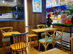 用餐区-满记甜品(巴黎春天宝山店)