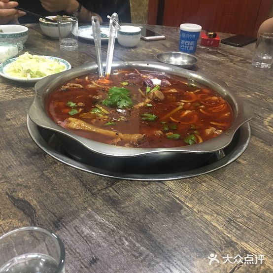 晓春烧鸡公(花园角店)