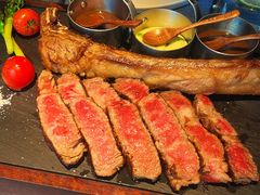 炭烤谷饲500天和牛M6战斧牛排-弦月窗LUNETTE BY AMANDA(复兴路店)