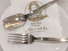 -丽莎沙拉轻食餐厅(国贸店)