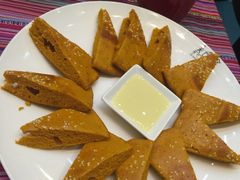 -香巴拉云南餐厅(华莱坞店)