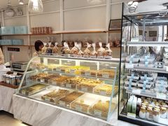 面包甜点陈列柜-老大昌(淮海中路店)