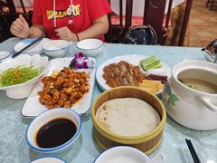 -六和聚传统烤鸭.天津菜(和平店)