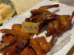 招牌烤乳鸽-石岐佬中山菜馆(张溪店)