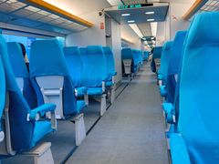 -龙阳路磁悬浮列车总站-停车场