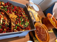 -有红鸡毛店·川菜(建设路店)