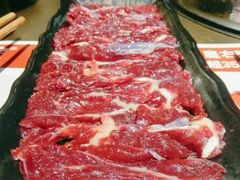 鲜牛肉-左庭右院鲜牛肉火锅(浦江欢乐颂店)