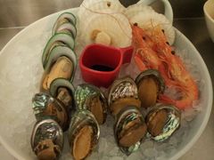 8月9月好像都有送鲍鱼拼盘 超值呀-东方广场假日酒店-蜀咖啡餐厅