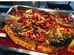 -鸣记脆皮烤鱼·海鲜烤鱼(三八广场店)