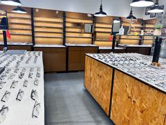 -罗伯特眼镜·蔡司官方授权(罗湖国贸店)