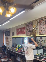 -老炮儿男士复古理发馆BarberShop