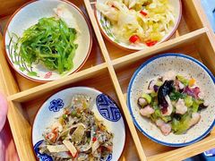 -牛牛和牛海鲜粥底火锅(长虹国际城店)