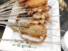 -清真磊磊烧烤老店(饮虎池街34号店)