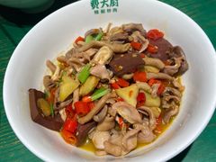 -费大厨辣椒炒肉(太平老街店)
