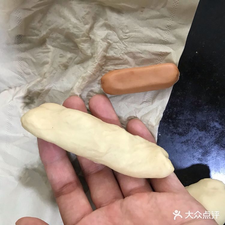 宝宝超喜欢的手工制作迷你红糖香肠包
