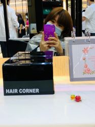 -HAIR CORNER