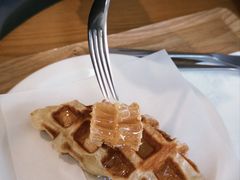 蜂巢croffle-LilBee Coffee