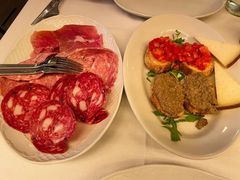 -奥斯特牛排馆(美第奇宫店)