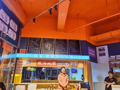 -蚝堡海鲜·威海菜·海肠捞饭·烧烤·亚洲吃蚝公司(幸福门店)