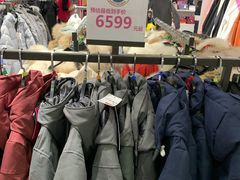 -唯品会(北京国瑞城店)