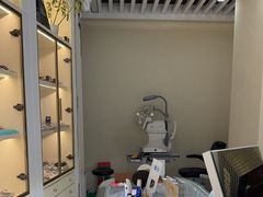 -三叶眼镜城(凯迪金融大厦店)