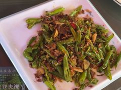 -土砂锅生态山庄·非遗砂锅雅鱼