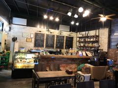 -花苑里咖啡(威远店)
