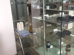 -上海宝信宝马4S店