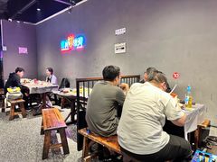 -老街烧烤大排档·地道湖北菜·龙虾馆(汉口火车站店)