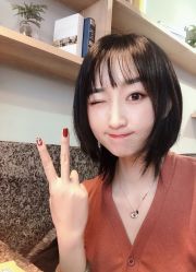 -马克男发时尚店