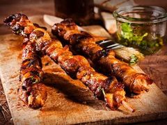 -清真磊磊烧烤老店(饮虎池街34号店)