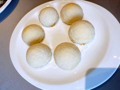 脆皮流沙包-皇朝会.经典传统粤菜(外滩店)