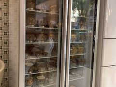 面包甜点陈列柜-五月甜品(中山公园店)