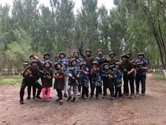 -亲兄弟真人CS团建拓展基地